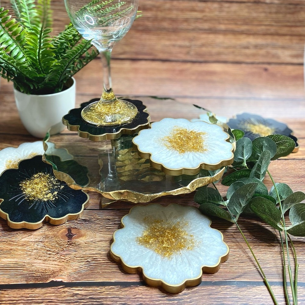 Black and White Flower Coaster Set - Picture 5 of 10